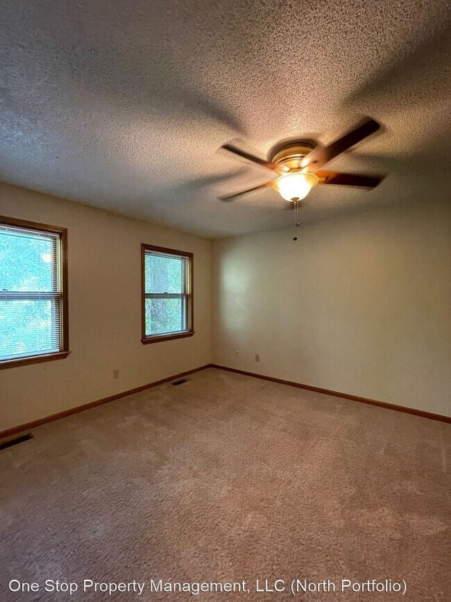 Building Photo - 2 br, 2.5 bath House - 7812 NW 79th Place