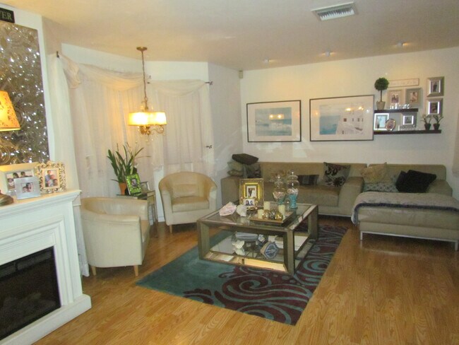Foto del edificio - 11300 Foothill Blvd
