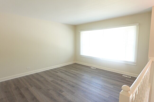 Foto del edificio - 364 S Waverly Ct