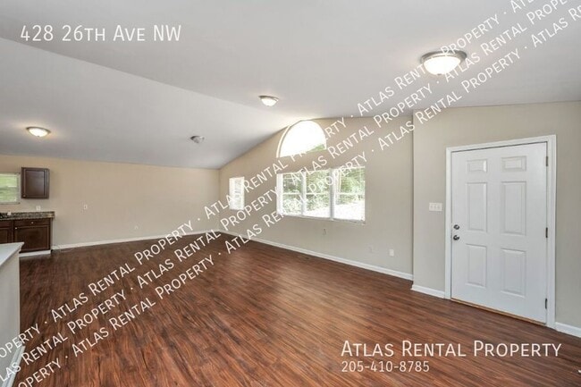 Foto del edificio - 428 26th Ave NW