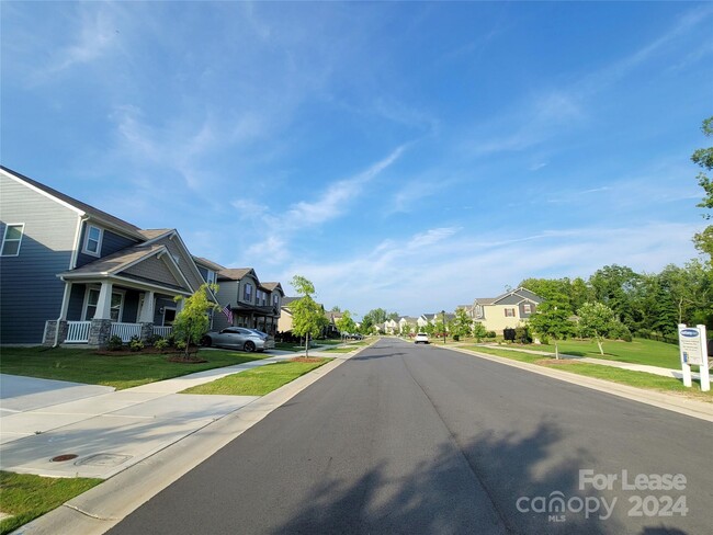 Building Photo - 14039 Magnolia Walk Dr