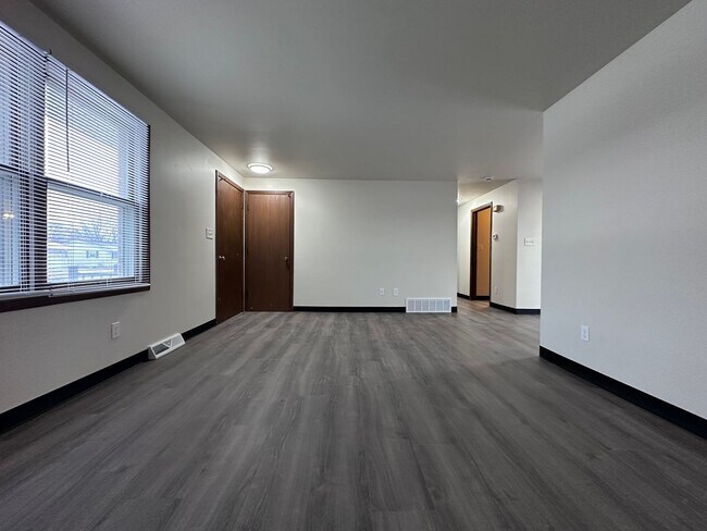 Foto del edificio - 1255-1325 O Keefe Rd