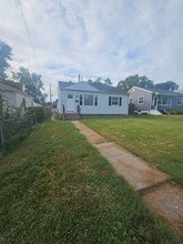 Building Photo - 1329 W 38th St