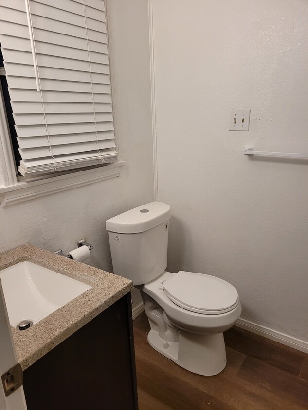 Foto del edificio - 15814 N St