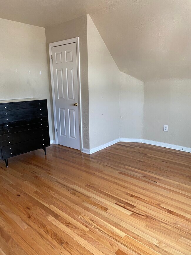 Foto del edificio - 327 38th St