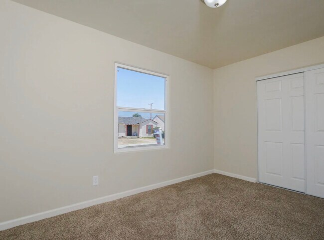 Building Photo - 4355 Keeler Ave