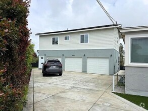 Building Photo - 6740 Elmore St