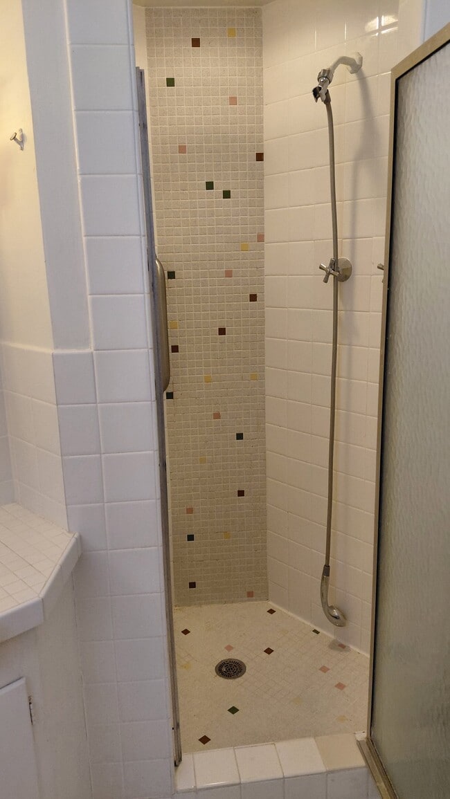 Building Photo - 6412 Mendelssohn Ln