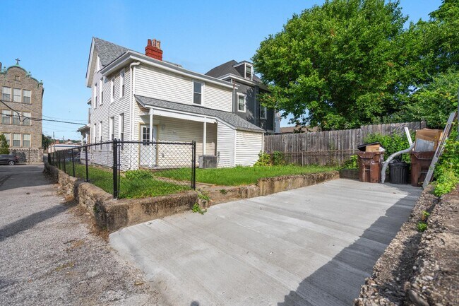 Foto del edificio - 835 Isabella St