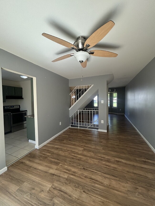 Photo - Spacious 3-Bedroom Townhome with Finished Basement in Warrenton, Virginia offering Prime Commuter...