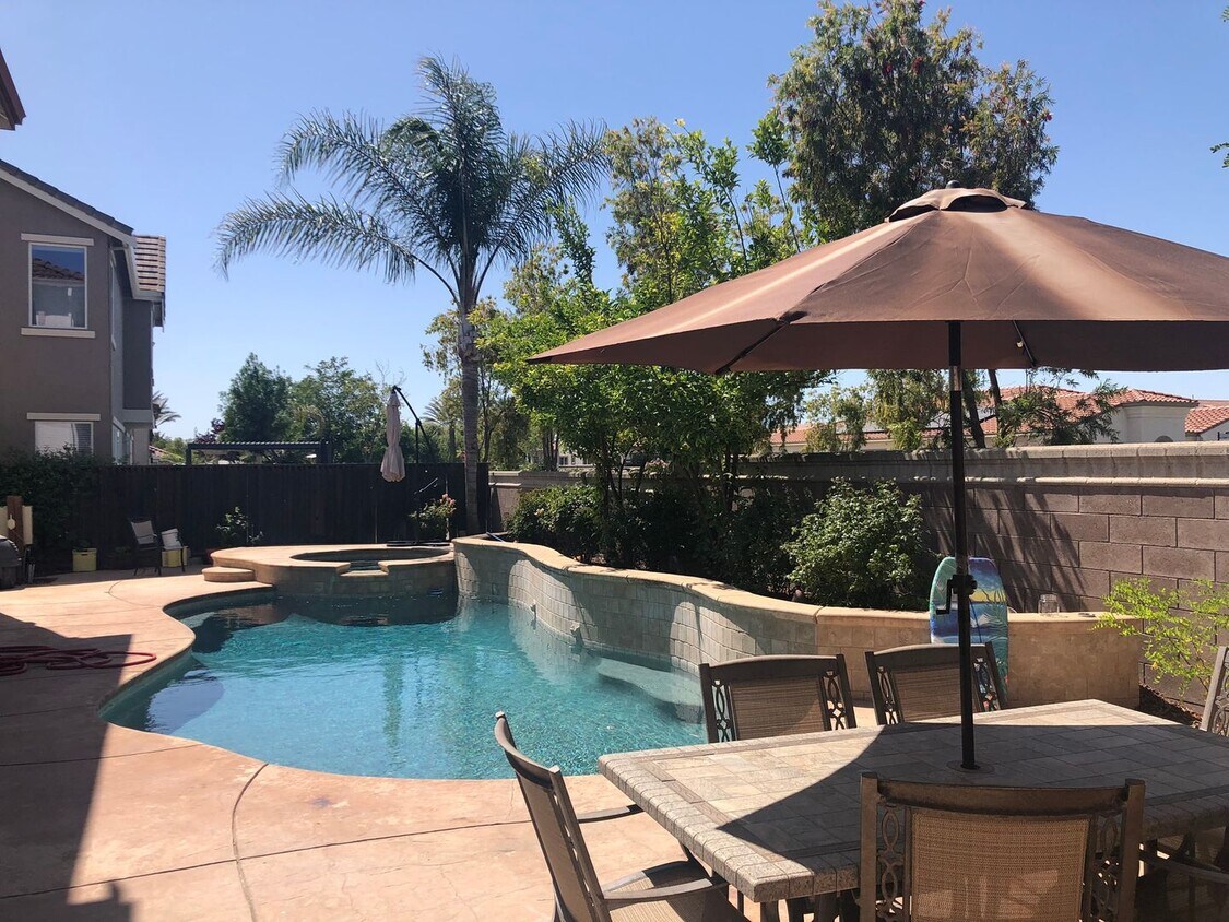 Foto del edificio - DREAMY 5 Bed/3 Bath OASIS - Discovery Bay