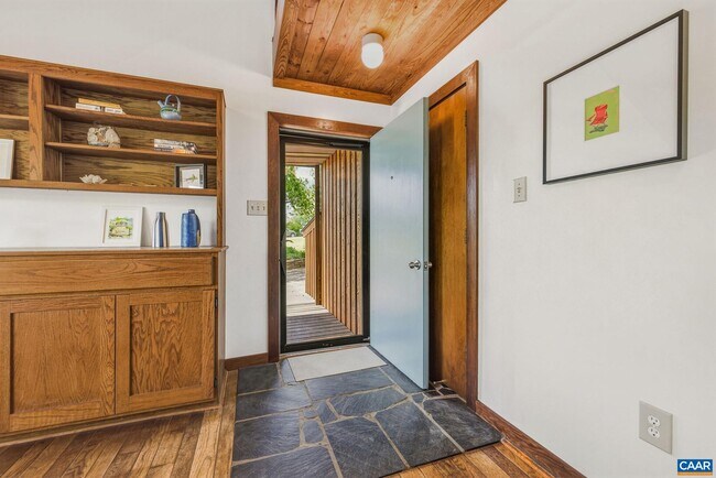 Foto del edificio - 3278 Plank Rd