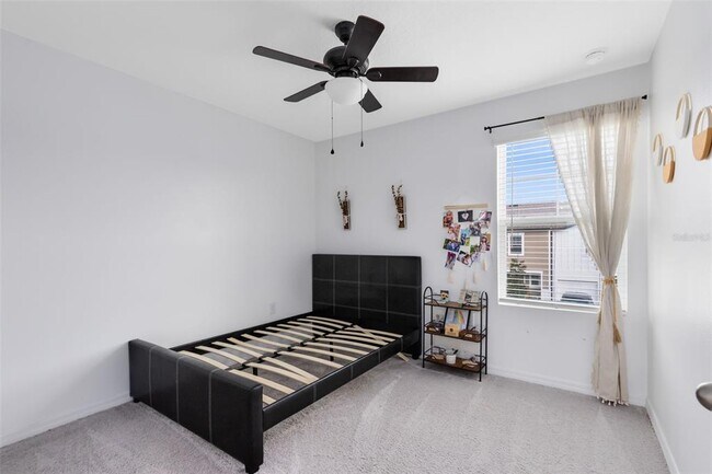 Building Photo - 528 Madison Dr