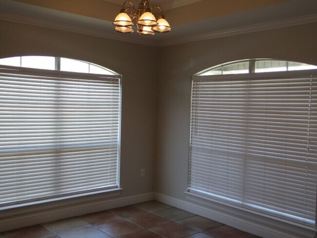 Foto del edificio - Beautiful Rental in Rolling Meadows