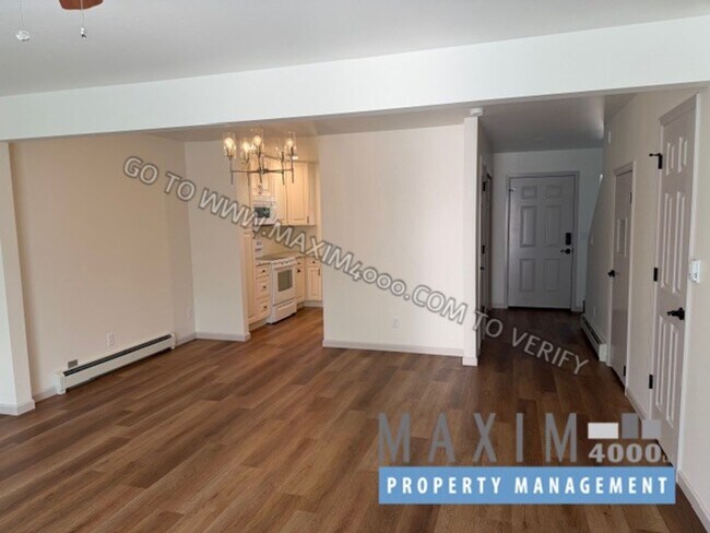 Foto del edificio - 2721 Patterson Rd