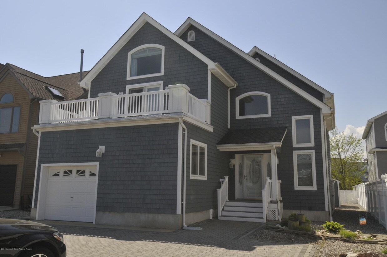 1619 Ocean Ave, Point Pleasant Beach, NJ 08742 House for Rent in