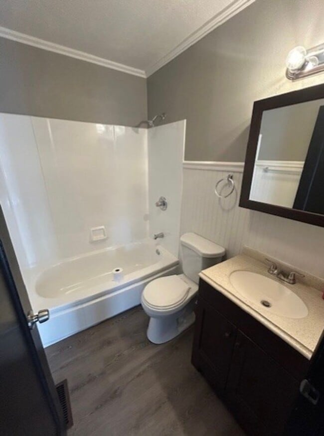 Foto del edificio - Beautiful 3BD/1BTH