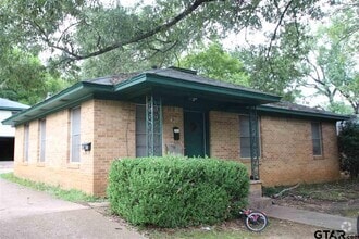 Building Photo - 420 E Hudson St