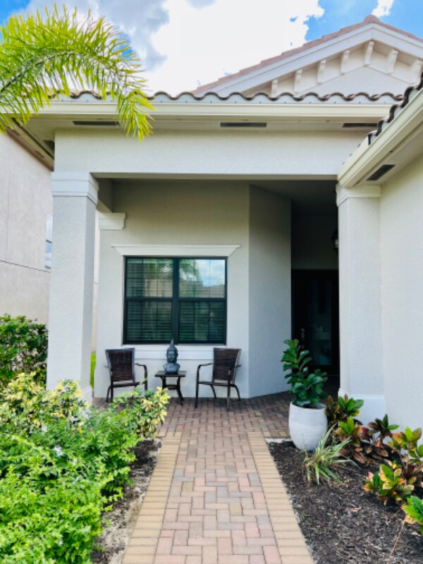 Fort Myers, 
                        , –