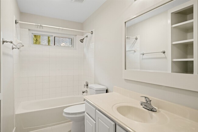 Foto del edificio - 1318 Ragsdale Ln