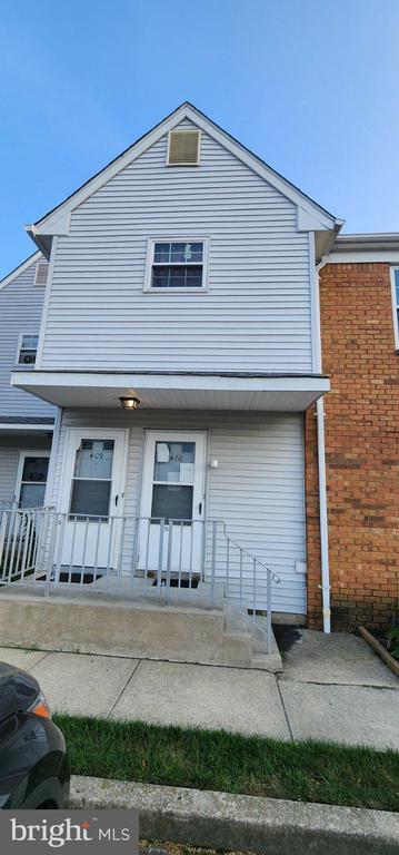 Building Photo - 409 Dove Ct