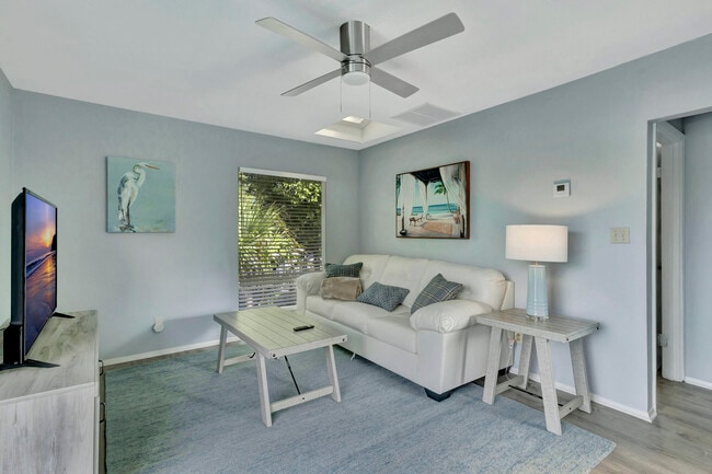 Foto del edificio - 8225 S Indian River Dr