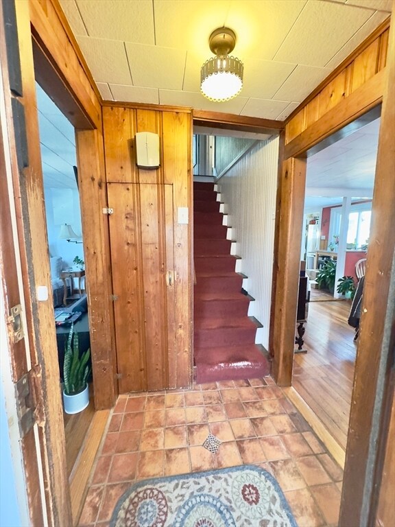 Foto del edificio - 8 Fox Point Rd