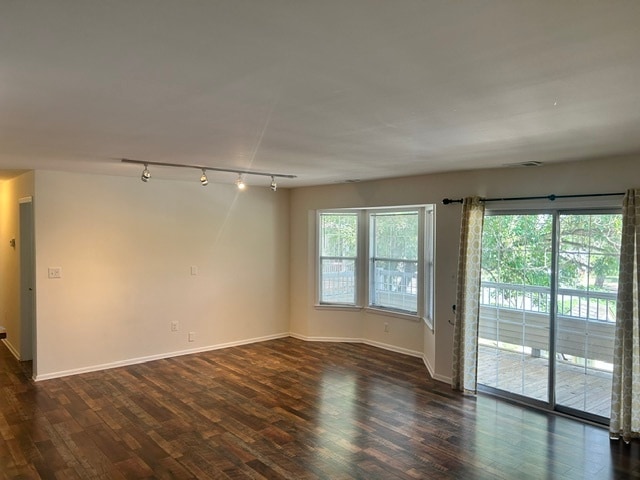 Building Photo - 106 Lassen Ct