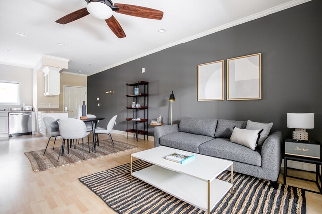 Building Photo - Balmoral Apartments, 3585 Agate Dr