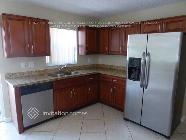 Foto del edificio - 14730 SW 156th Ave