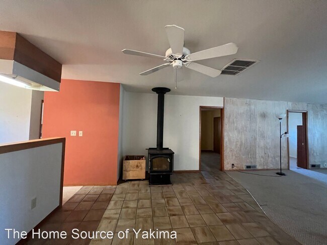 Foto del edificio - 3 br, 2 bath House - 1570 Cutler Way