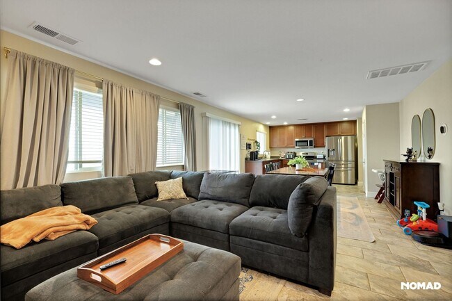 Foto del edificio - Charming 4BR House in Perris