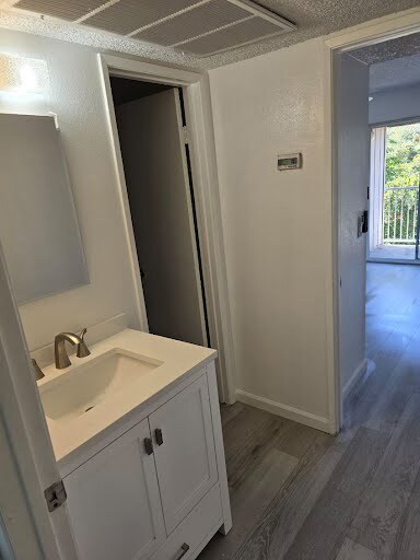 Foto del edificio - 27725 Mountain Meadow Rd