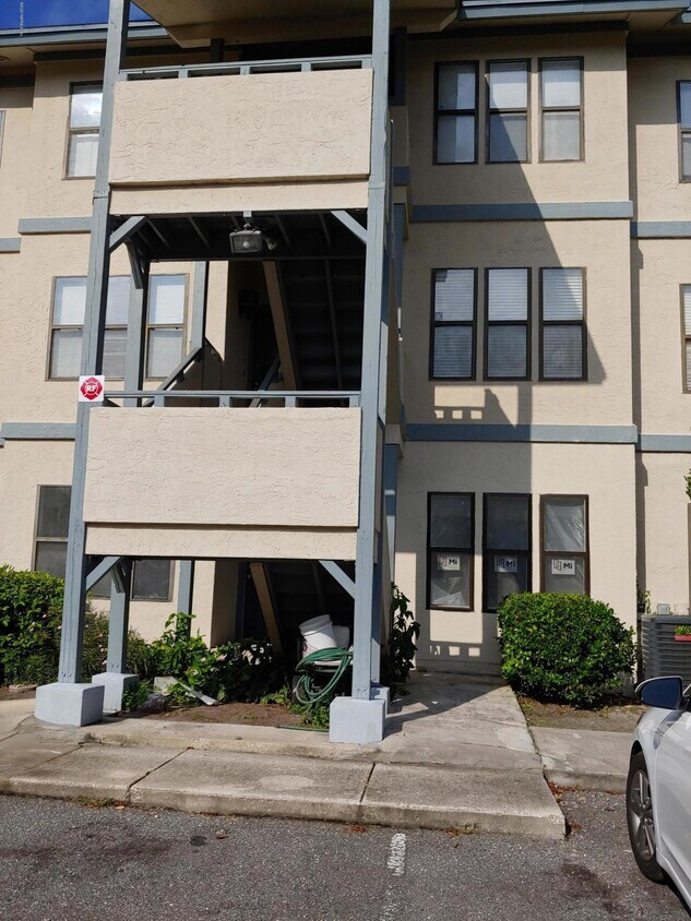 Primary Photo - 5615 San Juan Ave