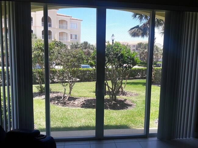 Foto del edificio - 37 Harbour Isle Dr E