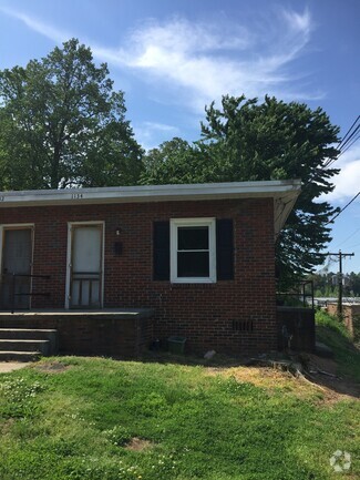 Building Photo - 1134 W Academy St