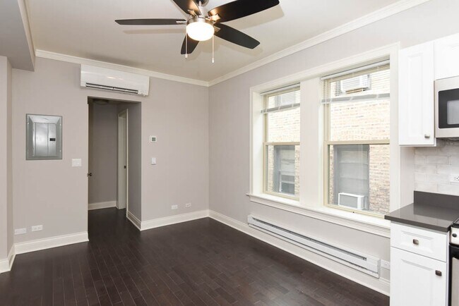 Foto del edificio - 640 W Wrightwood Ave