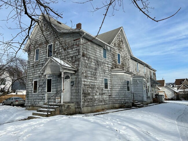 Building Photo - 232 Birchwood Ave