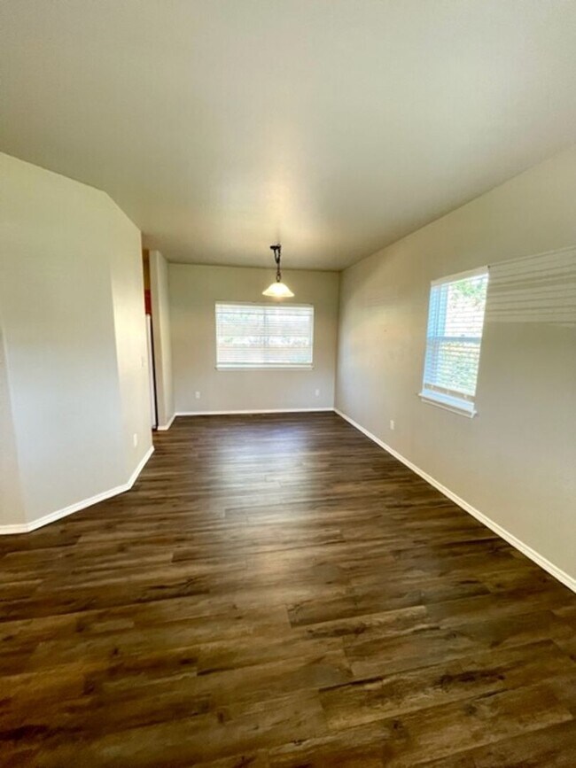 Foto del edificio - 61349 Elkhorn St