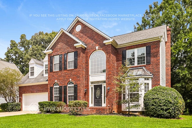 Building Photo - 1017 Briarmore Dr