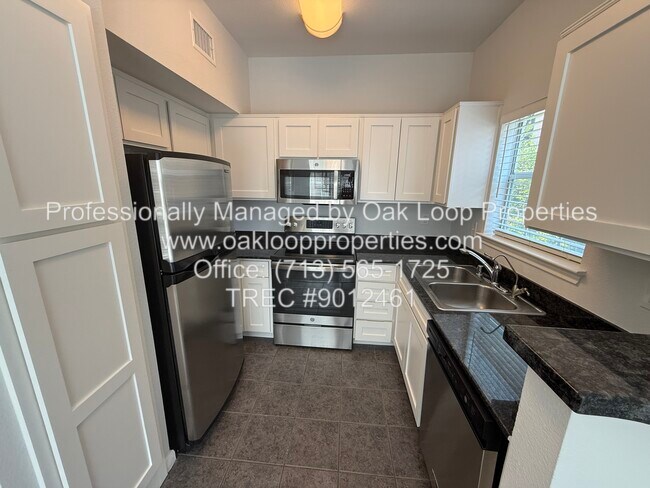Foto del edificio - 3231 Allen Pkwy