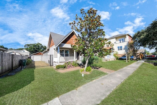 Building Photo - 509 Vincent St