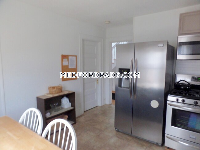 Foto del edificio - 34 Capen St