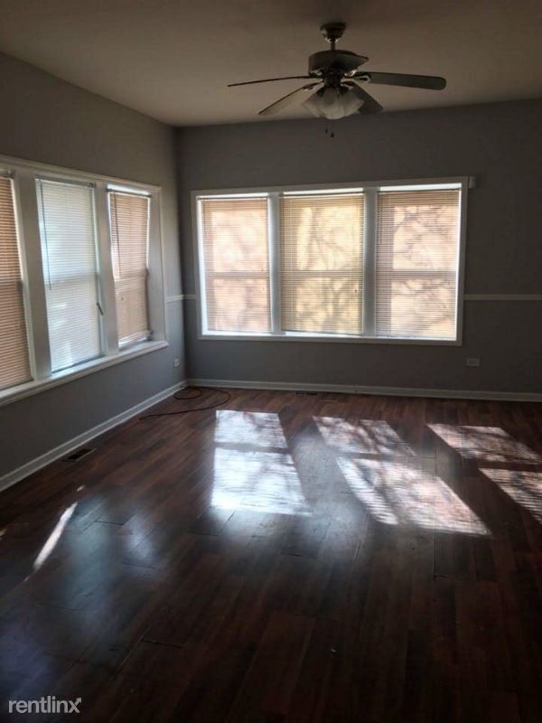 Building Photo - 3 br, 1 bath Apartment - 1520 E 71st St