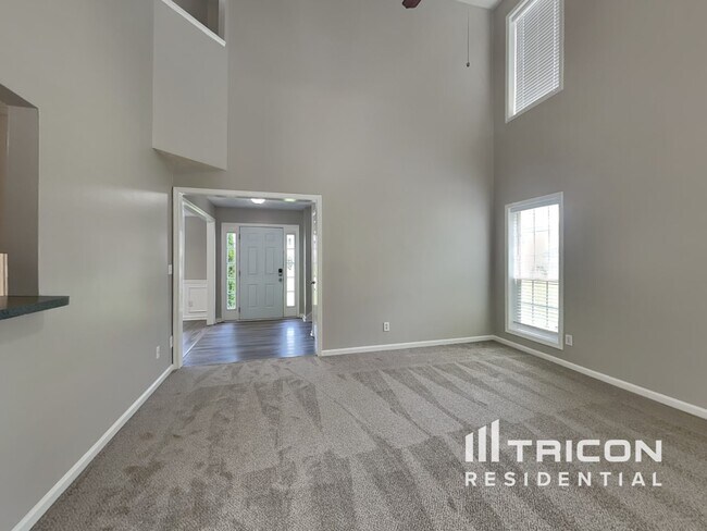Building Photo - 3927 Brandon Lee Way