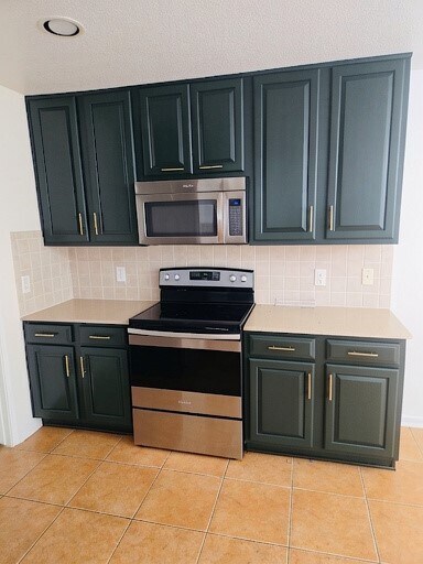 Building Photo - 14123 Autumn Ridge Trail Dr