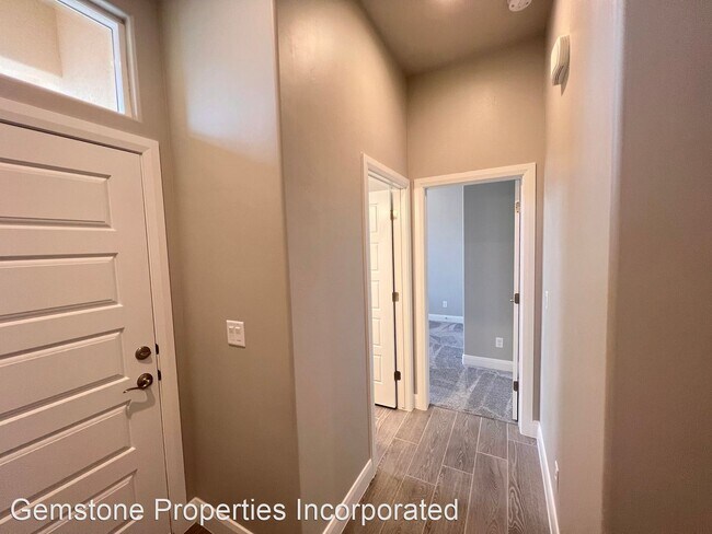Building Photo - 3 br, 2 bath House - 2563 W 235 N