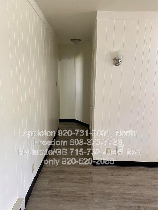 Building Photo - S7559 US-12