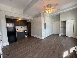 Interior Photo - Bancroft On The Grid