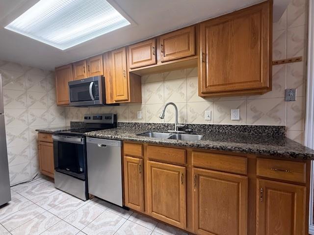 Building Photo - 12802 Midway Rd